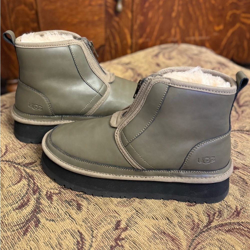 Neumel platform zip green uggs